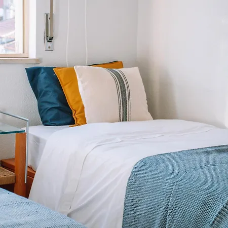 Just Like - Ap Da Costa *